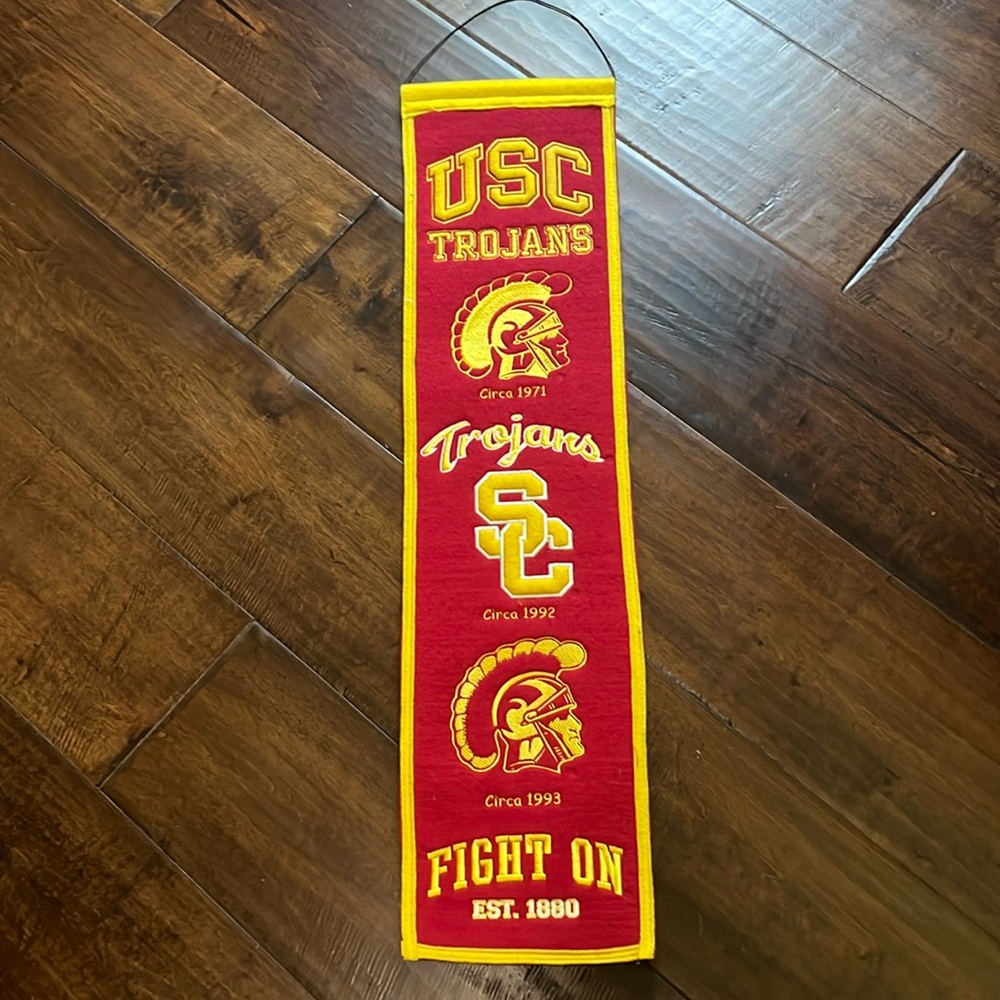 USC Banner/Decor